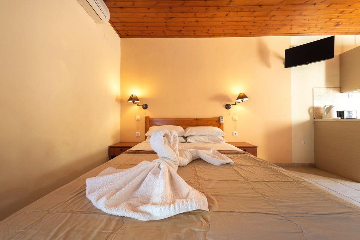 Mimosa Apartments With Pool Paleokastritsa Zewnętrze zdjęcie
