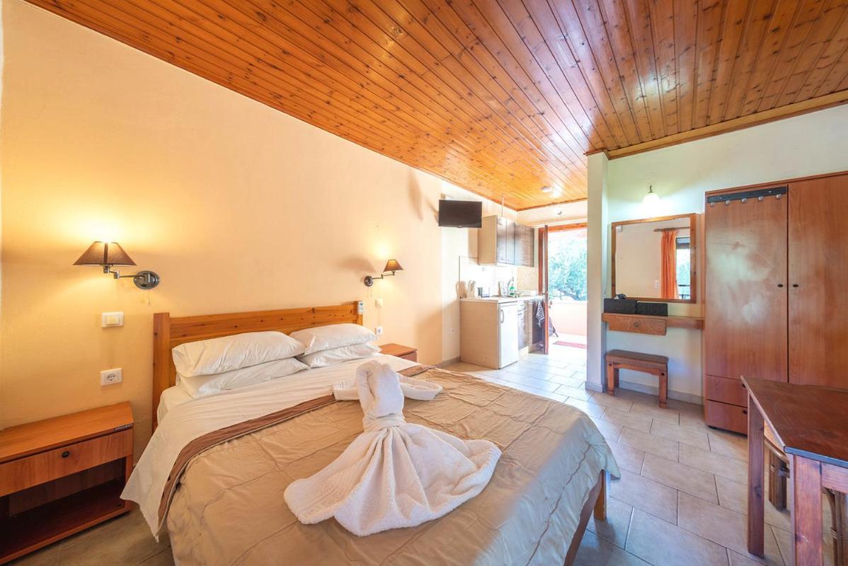 Mimosa Apartments With Pool Paleokastritsa Zewnętrze zdjęcie