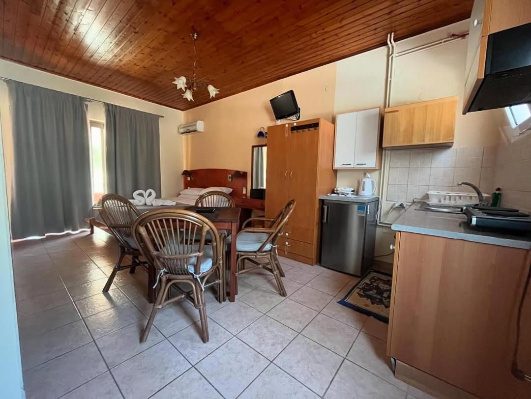 Mimosa Apartments With Pool Paleokastritsa Zewnętrze zdjęcie